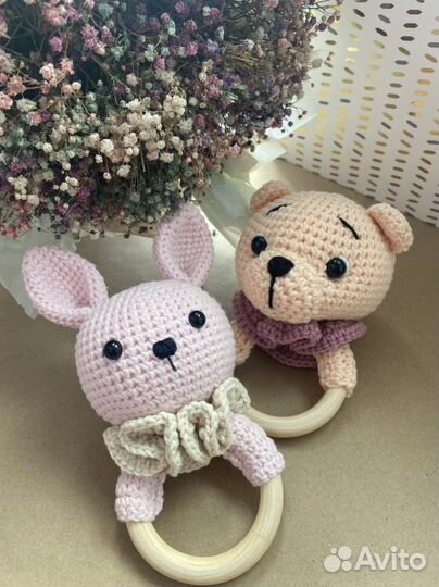 Вязаные погремушки, игрушки