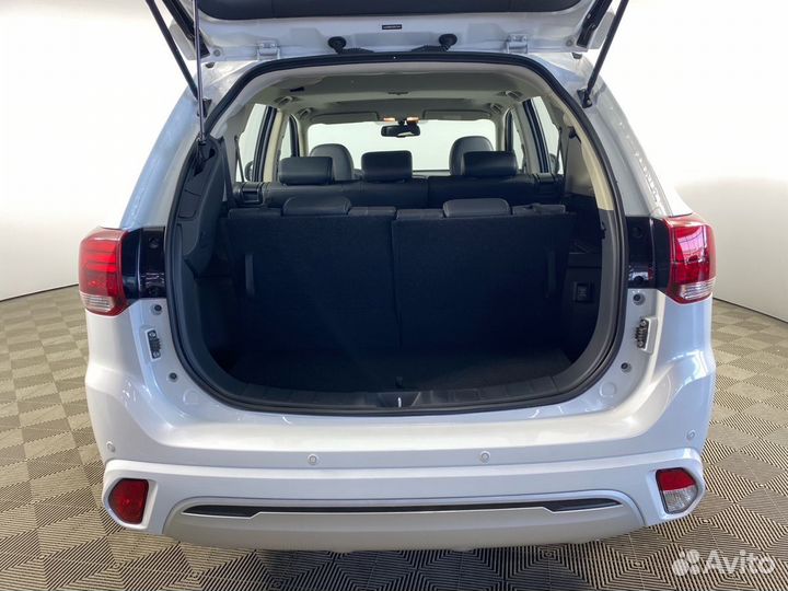 Mitsubishi Outlander 2.4 CVT, 2022, 46 км