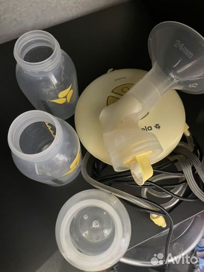 Молокоотсос электрический двойной medela