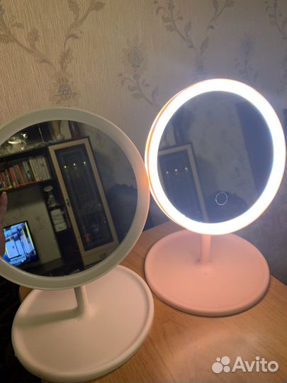 Зеркало с подсветкой настольное