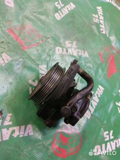 Насос гидроусилителя руля Toyota Corolla EE104