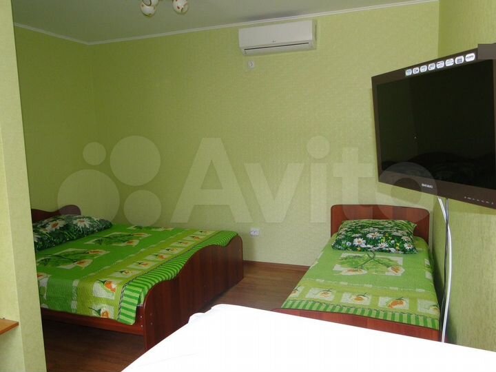 Комната 20 м² в 1-к., 1/2 эт.