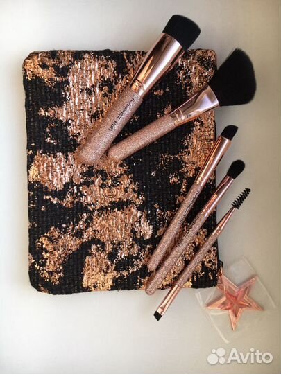 Дорожный набор кистей MAC