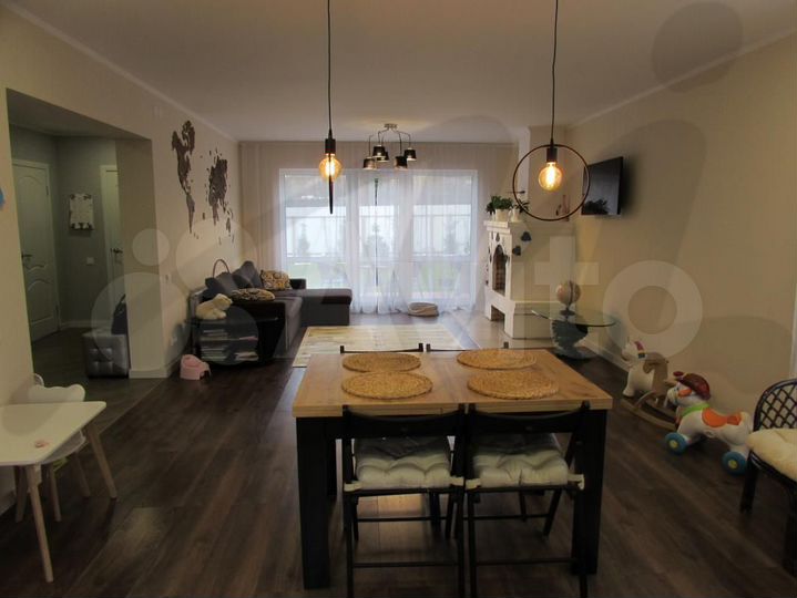 Дом 126 м² на участке 8 сот.