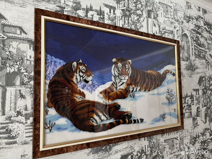 Картина вышитая бисером