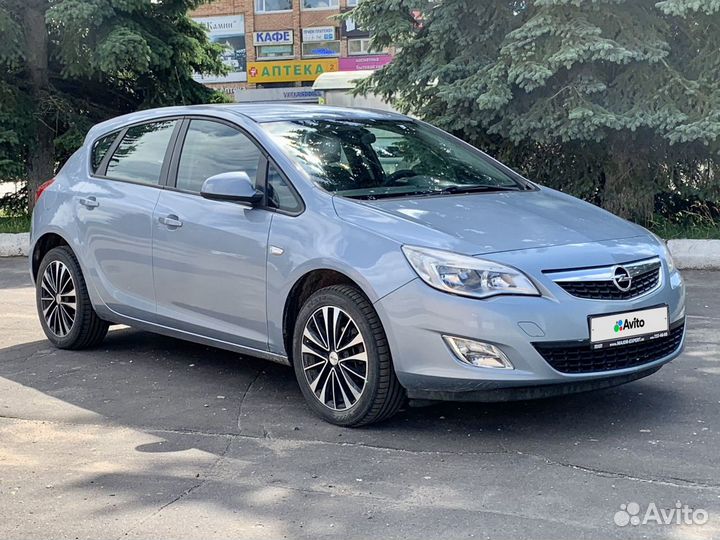 Opel Astra 1.6 AT, 2011, 131 500 км