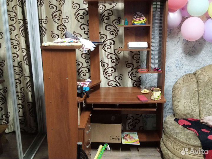 Компьютерный стол