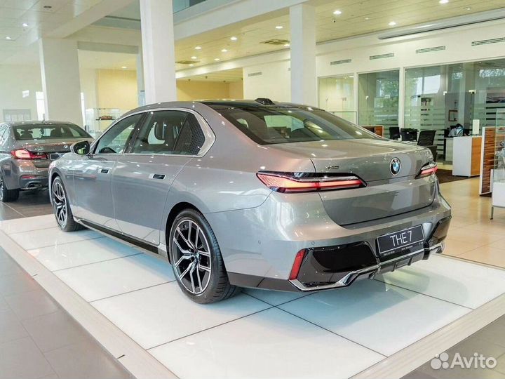 BMW 7 серия 3.0 AT, 2023