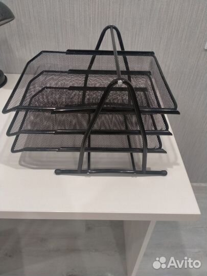 Горизонтальный лоток для бумаг