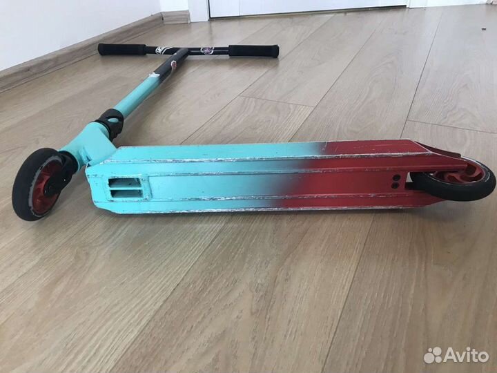 Трюковой самокат