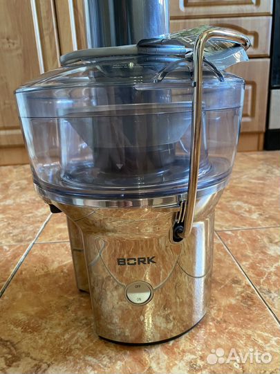 Соковыжималка Bork s400