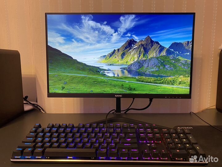 Монитор для компьютера игровой