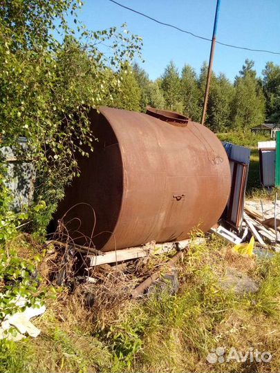 Продам 5 куб. емкость