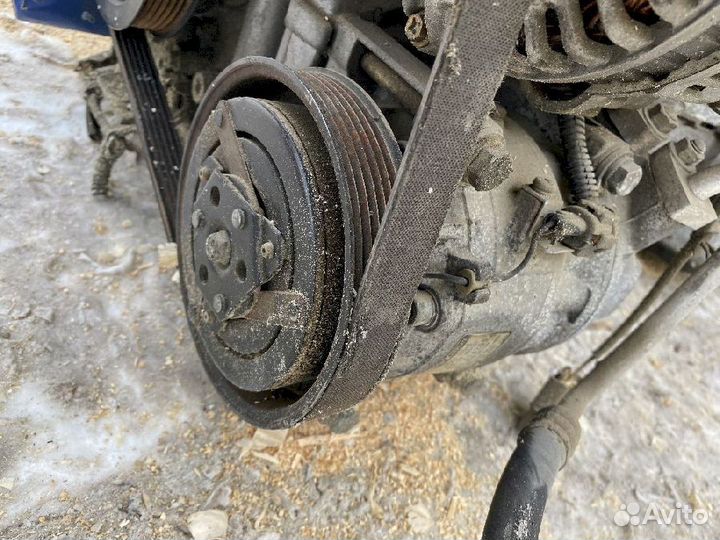 Компрессор кондиционера VQ30DE Nissan 926002Y005