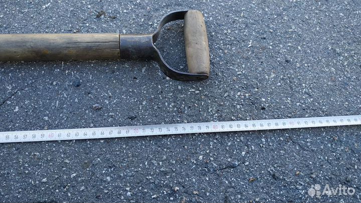 Качественная лопата с ручкой из СССР