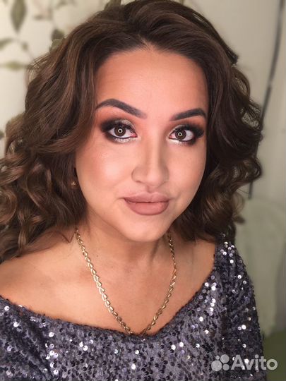 Локоны, прически