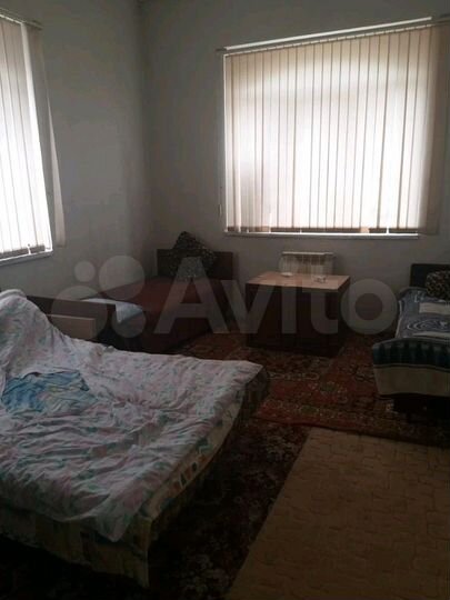 Комната 20 м² в 8-к., 3/3 эт.