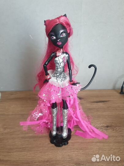 Кукла монстр хай