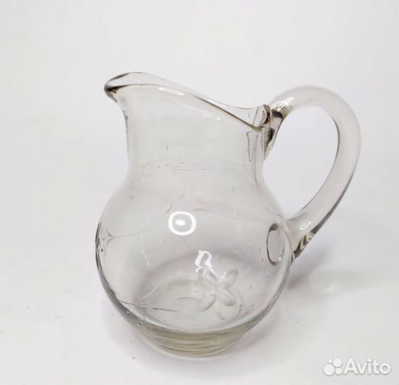 Кувшинчик стеклянный