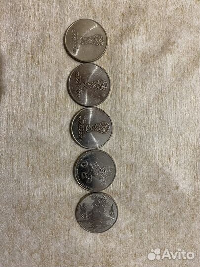 Коллекционные монеты 25рублей, 10рублей