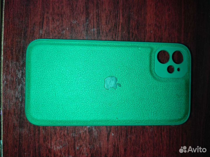 Чехол на iPhone 11