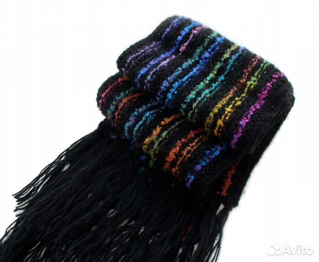 Вязаный шарф с цветными полосками