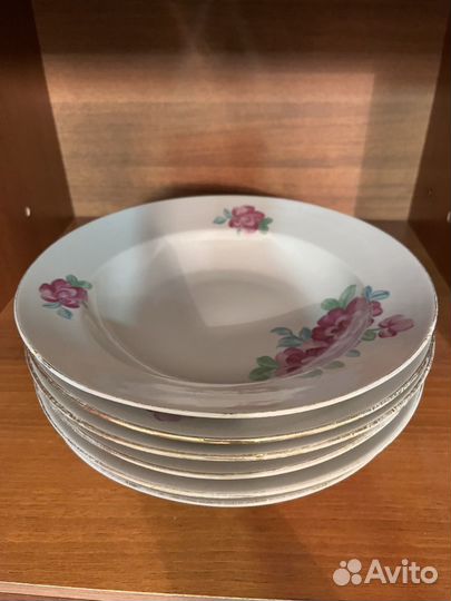 Тарелки фарфоровые с цветами, Дулево