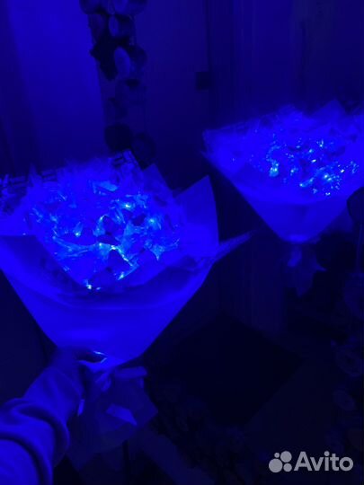 Светящийся букет из бабочек