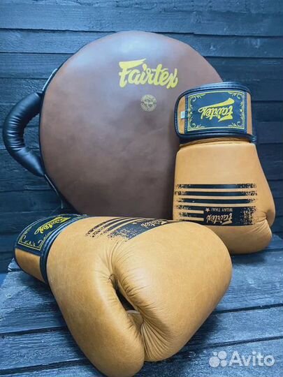 Перчатки для бокса (новые)