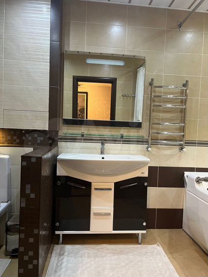 3-к. квартира, 126 м², 13/17 эт.