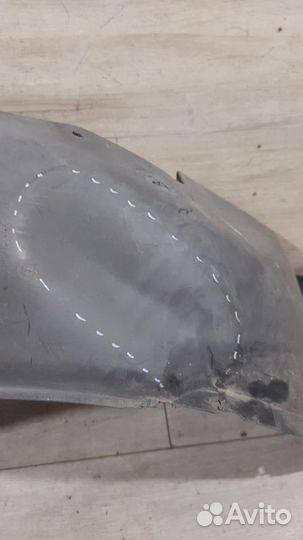 Подкрылок передний правый LADA Granta С 2011 По