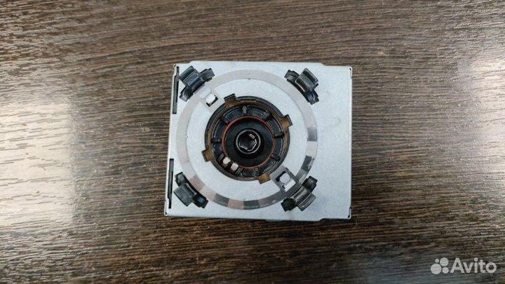 Блок розжига ксенона Audi A8 D3 6.0 BHT 2008