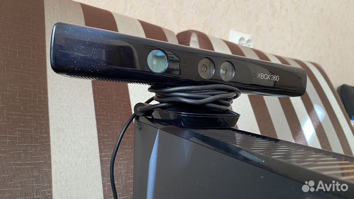 Xbox 360S FreeBoot 250GB прошитый