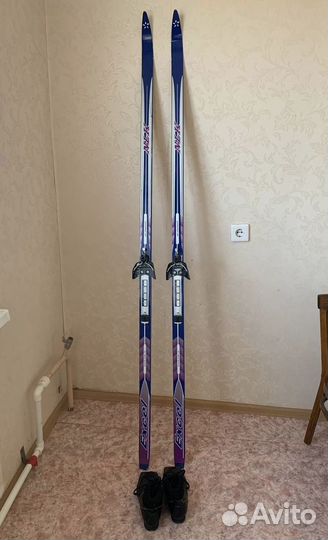 Беговые лыжи с ботинками