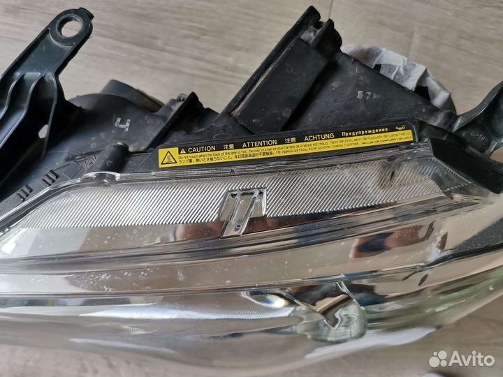 Toyota camry 50 фара левая адаптивная