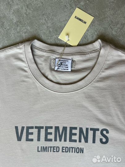 Футболка vetements