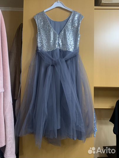 Нарядное платье для девочки 152-158