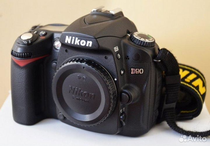 Nikon D90 body