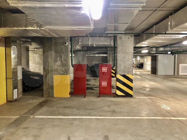 Машиноместо, 15 м²