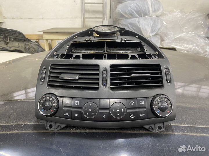 Блок управления климатом mercedes w211