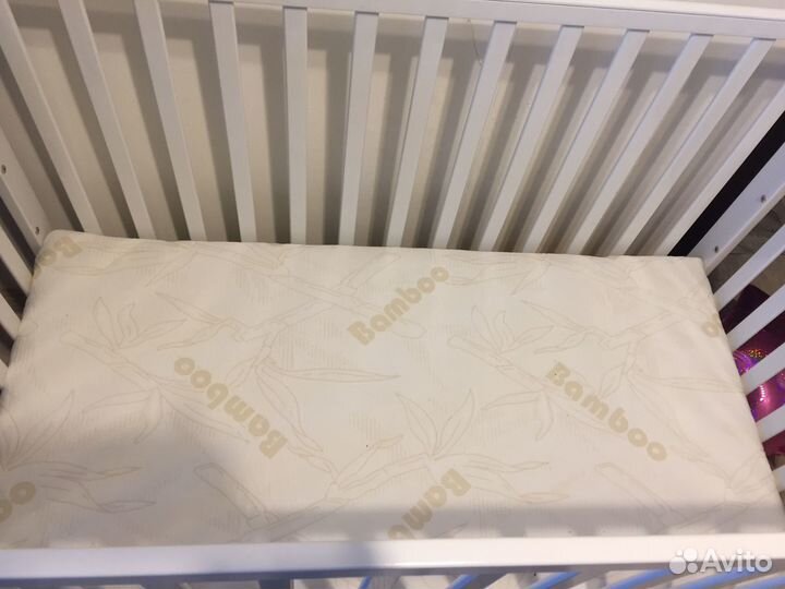 Детская кроватка, матрас, мягкие бортики