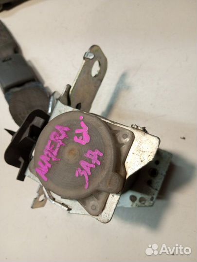 Ремень безопасности задний Nissan Almera Classic