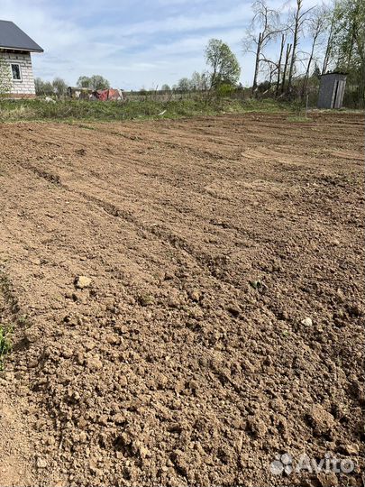 Вспашка земли мини трактором