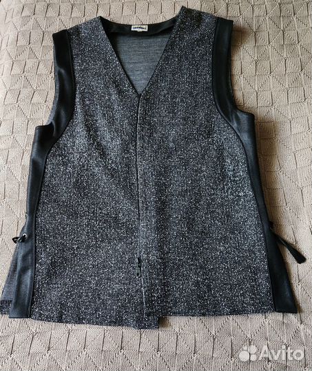 Костюм женский, брючный