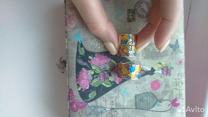 Украшение из серебра