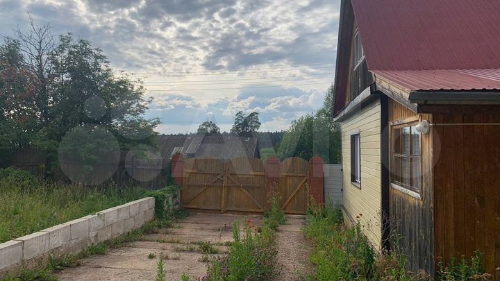 Дом 39,5 м² на участке 13,8 сот.