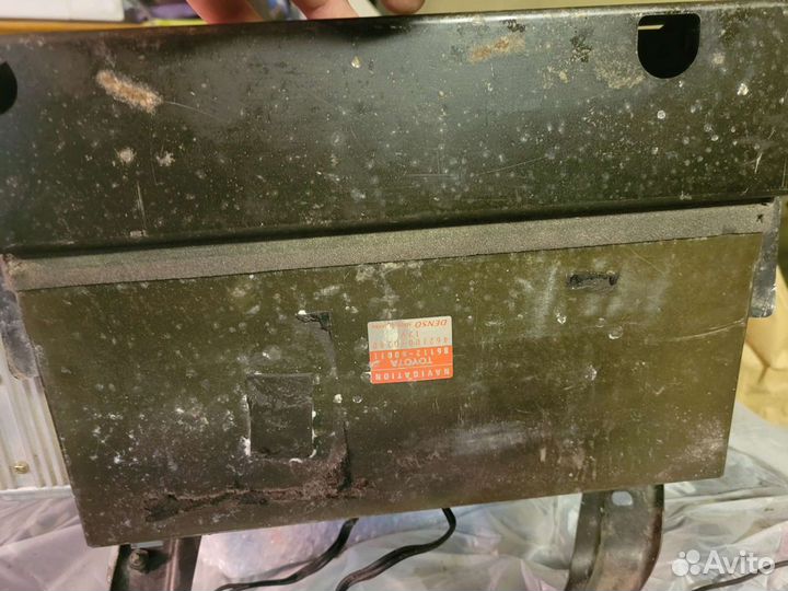 Блок навигации, телевизор, усилитель lx470. Штатны