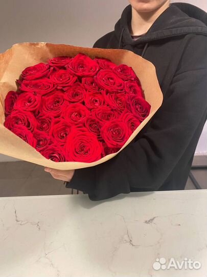 Розы красные. Розы 21 шт. Розы 51 шт