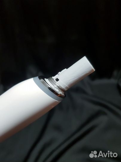 Электрическая зубная щетка Oral-B iO 9 (Новая)