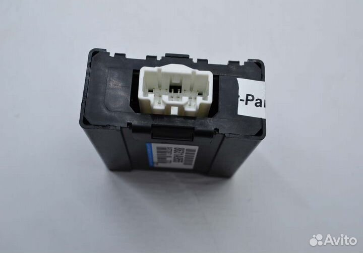 Б/У Б/У Блок управления приводом Mitsubishi